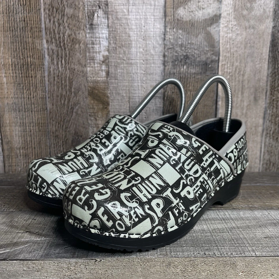 Zuecos profesionales de charol verde menta Sanita Graffiti para mujer talla EU 37 Foto 2 de 4