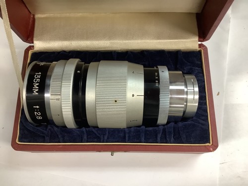 Soligor 135mm f2.8 lens, Exakta mount, 20 blades, silver version Read - Picture 2 of 7
