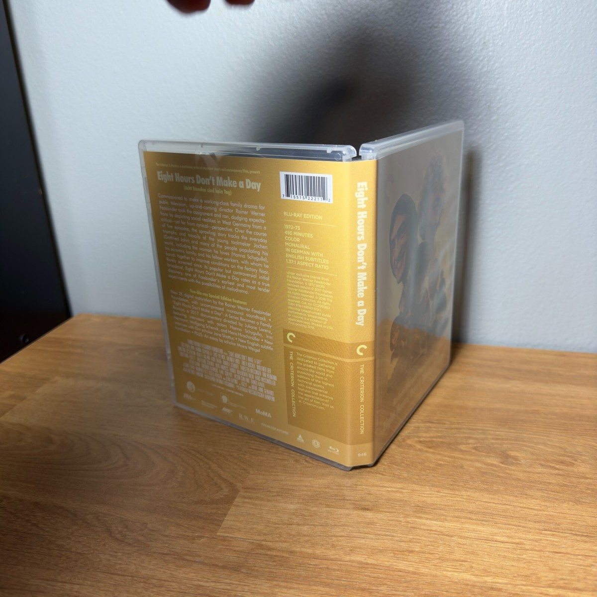 Eight Hours Don't Make a Day (Criterion Collection) (Blu-ray 1972