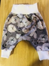 Pumphose Neugeborene, Gr. 56, Handarbeit, Unikat.