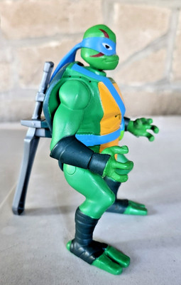 Viacom Playmates 2018 Teenage Mutant Ninja Turtles Leonardo 6  Figure - Works!