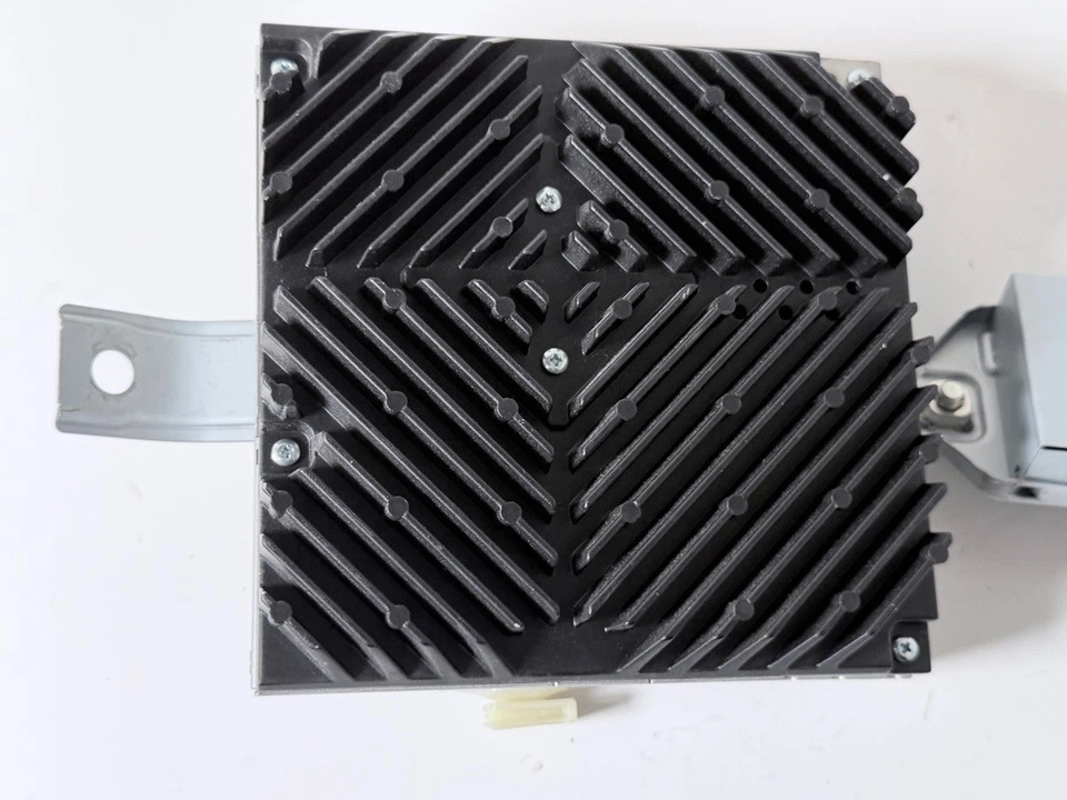 2020 HONDA CR-V RADIO AMPLIFIER | OEM 39186-TLA-A014-M1 Foto 3 de 4