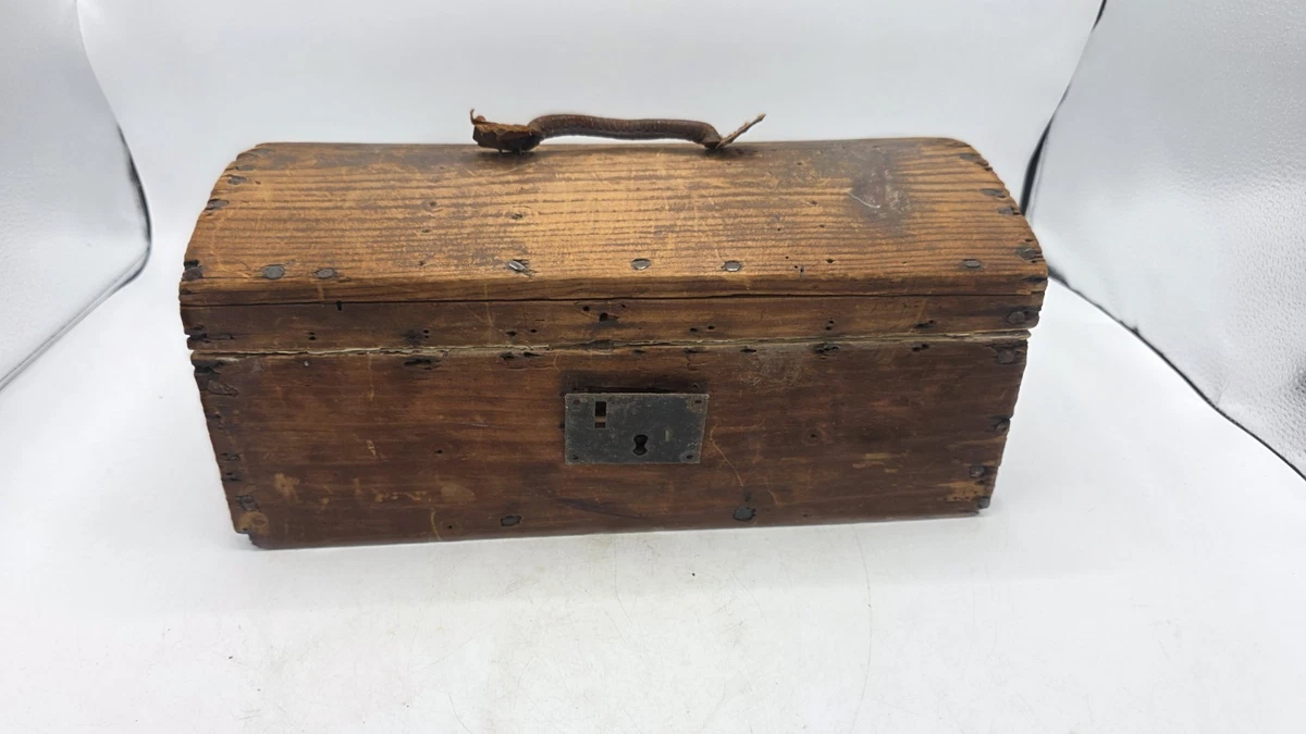 * antique box ୨୧ 19世紀の古い古い ボンボニエール 25+ Antique Primitive Boxes 1800-1899 for sale | Updated Oct 2026