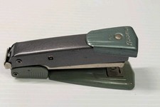 Vintage Small Arrow 25 Stapler Green