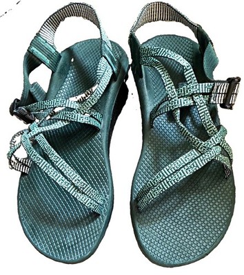 Chaco Women's Green Strappy Sport Sandals US 7 Adjustable Straps Buckle