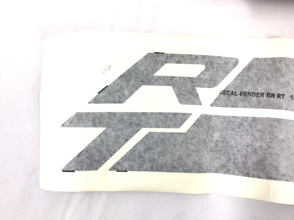 Dodge Challenger 2009-2014 trasero derecho cuarto panel clásico RT calcomanía lateral nuevo OEM Foto 2 de 4