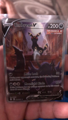Umbreon V evolving skies