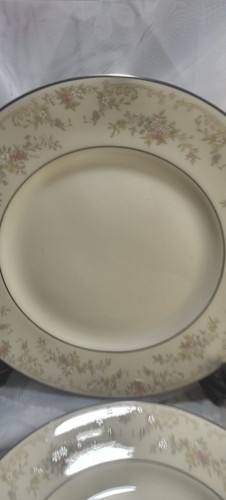 Lot Set Of 4 Royal Doulton Romance Collection Diana Salad Plates 8” From 1981 - Picture 6 of 14