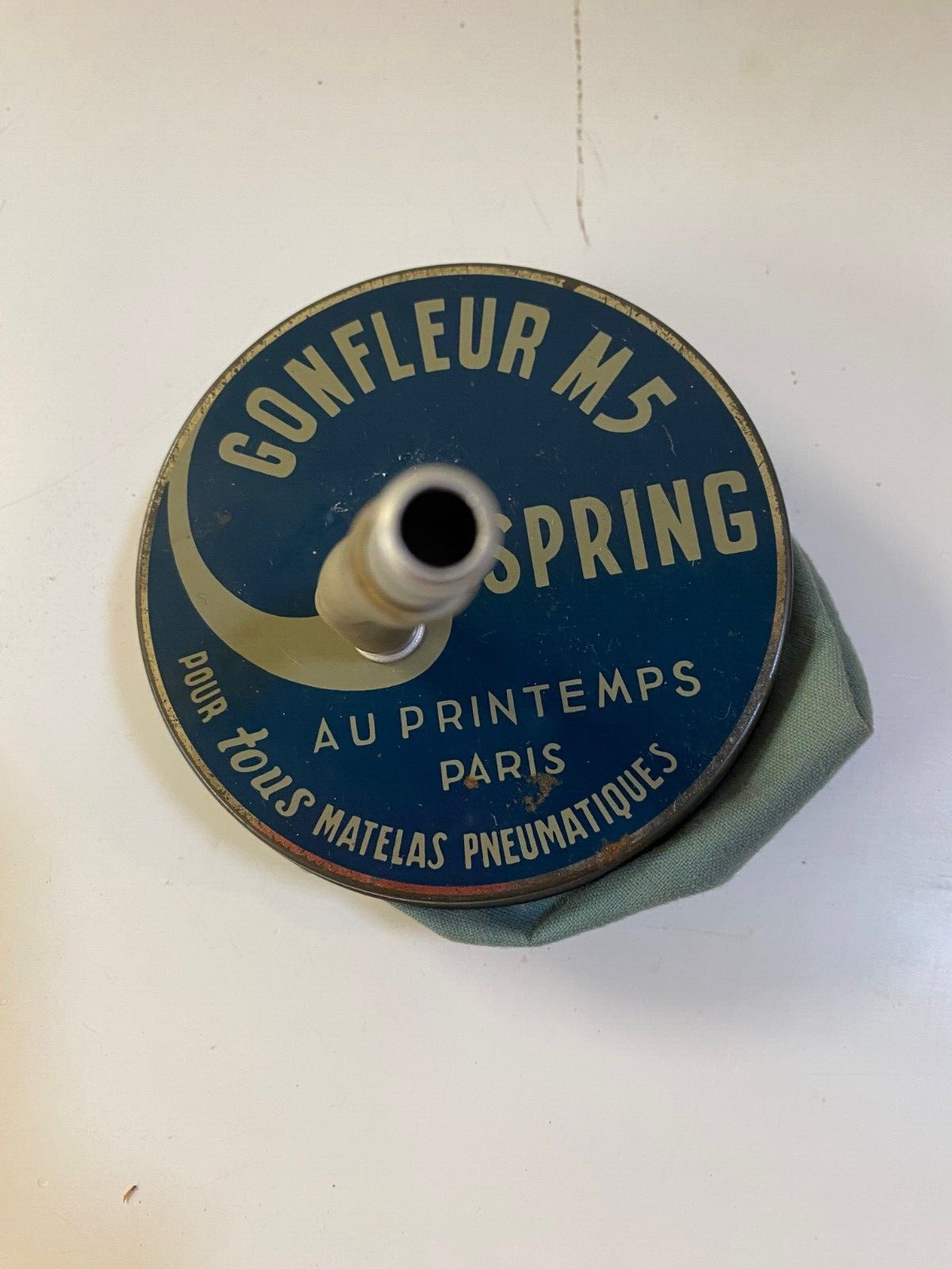 ANTIGUO INFLADOR DE MANO COLCHÓN NEUMÁTICO TIENDA LA PRIMAVERA PARIS OBJETO PUB