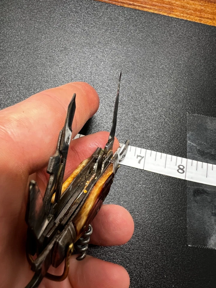 Cuchillo de supervivencia con mango de ciervo multiherramienta Mini Explorer de colección Boy Scout Foto 3 de 4