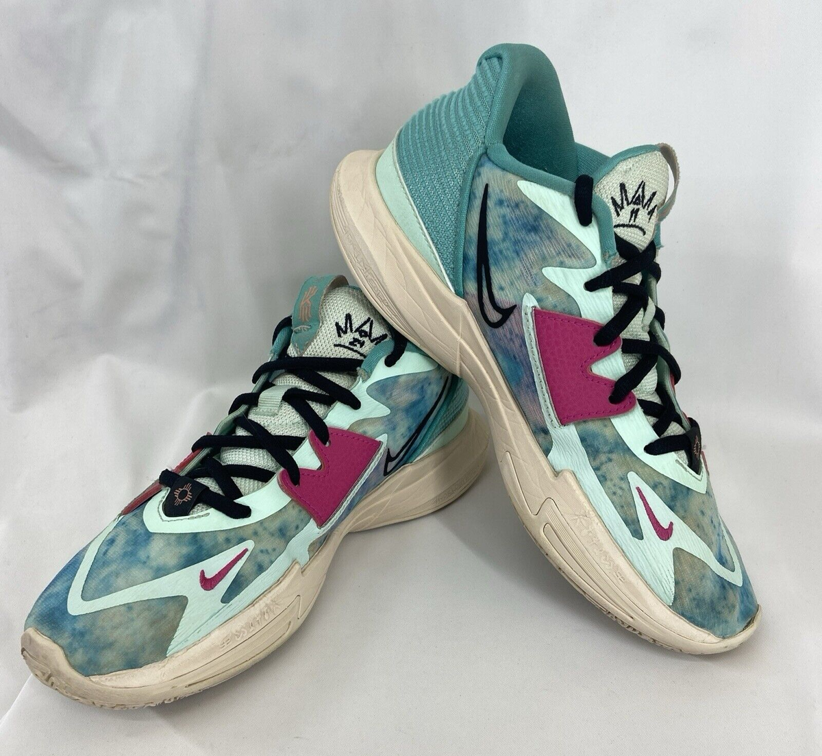 シューズ(男性用) ymsyNIKE kyrie5 low Community EP Nike Kyrie low 5 Community EP Blue Multi Irving Men's Sneakers