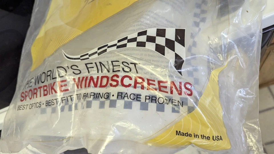 Pára-brisa gravidade zero transparente 20-578-01 Yamaha YZFR6S/YZF-R6 03-05 YZF-R6S 06-09 - Imagem 2 de 4