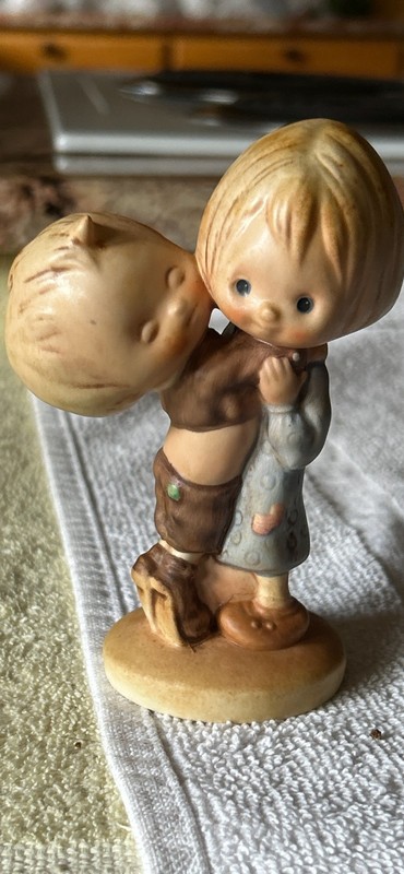 Vintage Hallmark Goebel "Betsey Clark Friends" figurine - about 4.75" height