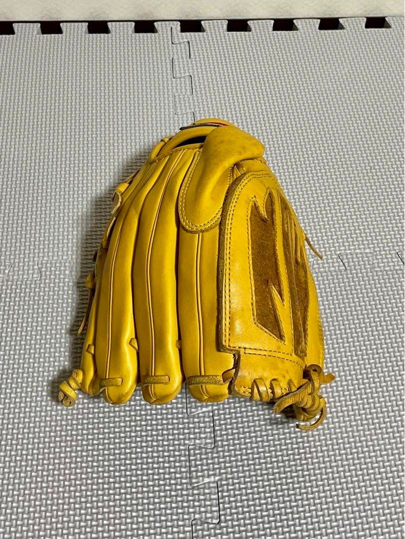 Nike Signature Model グローブ イエロー Nike Signature Model グローブ イエロー 【公式通販】