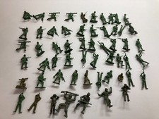 Lot of 50 Plus Vintage Green Army Men Plastic Soldier Mixed Lot