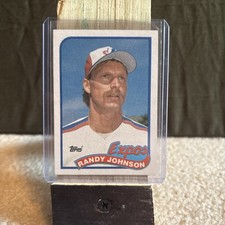 1989 Topps Baseball HOF Randy Johnson Rookie Card #647 NMMT HOF. rookie card picture