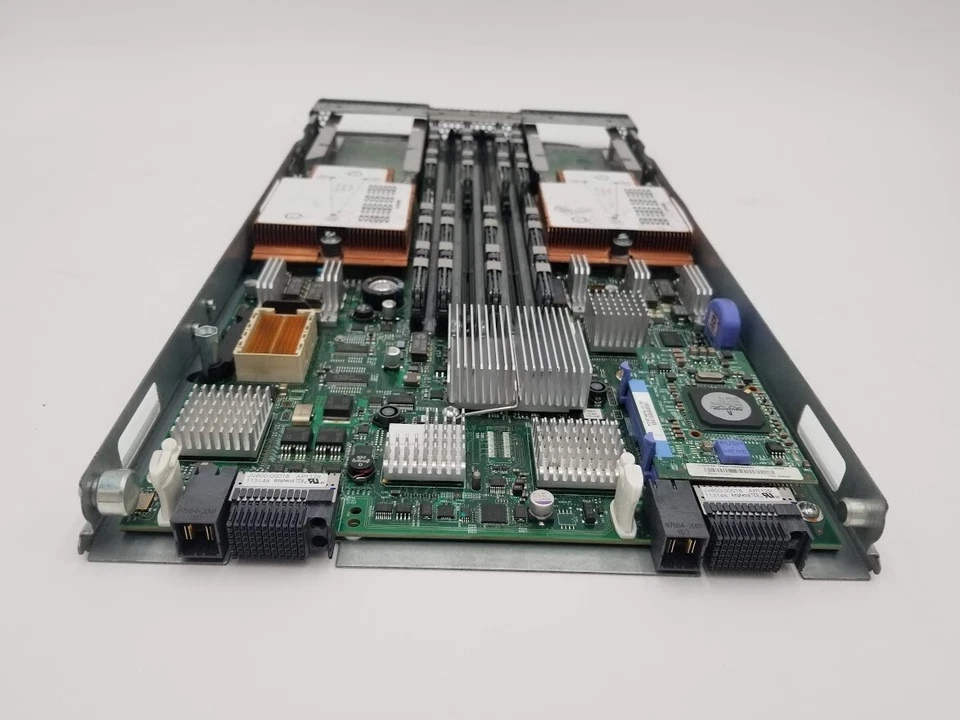 IBM ADP Server Type 7870; Model AC1 NO HDD | 128GB RAM PC3L | 2 x Xeon  E562 - Image 2 of 4