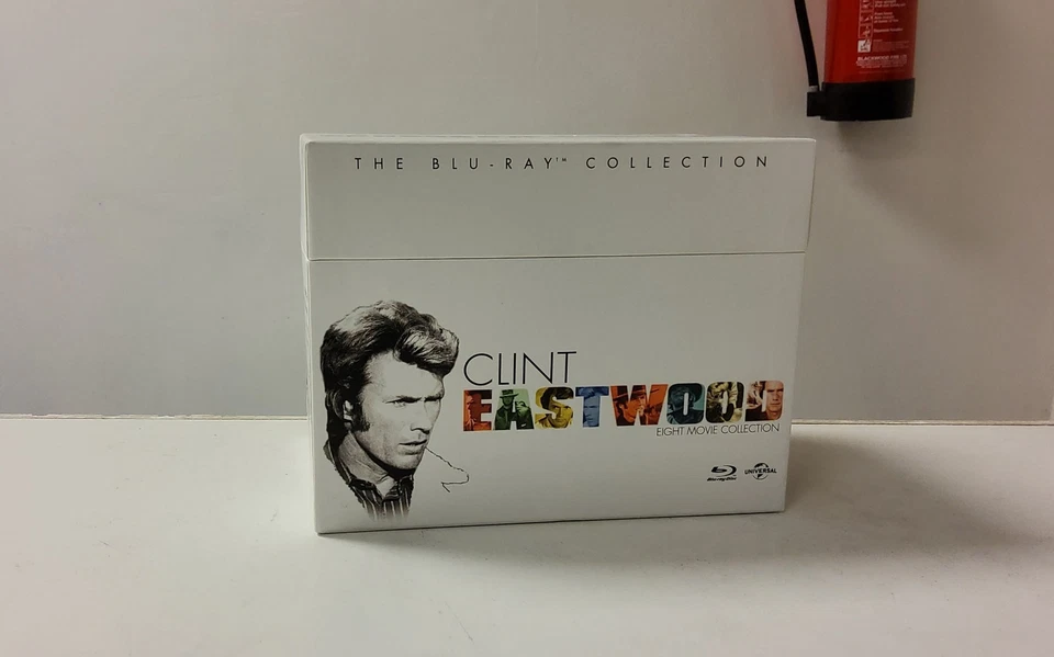 Clint Eastwood : The Collection Blu-Ray Boxset (2014) (L30) - Image 2 of 3
