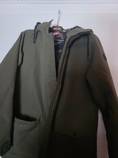icepeak winterjacke Damen gröse 44 in der Farbe olive