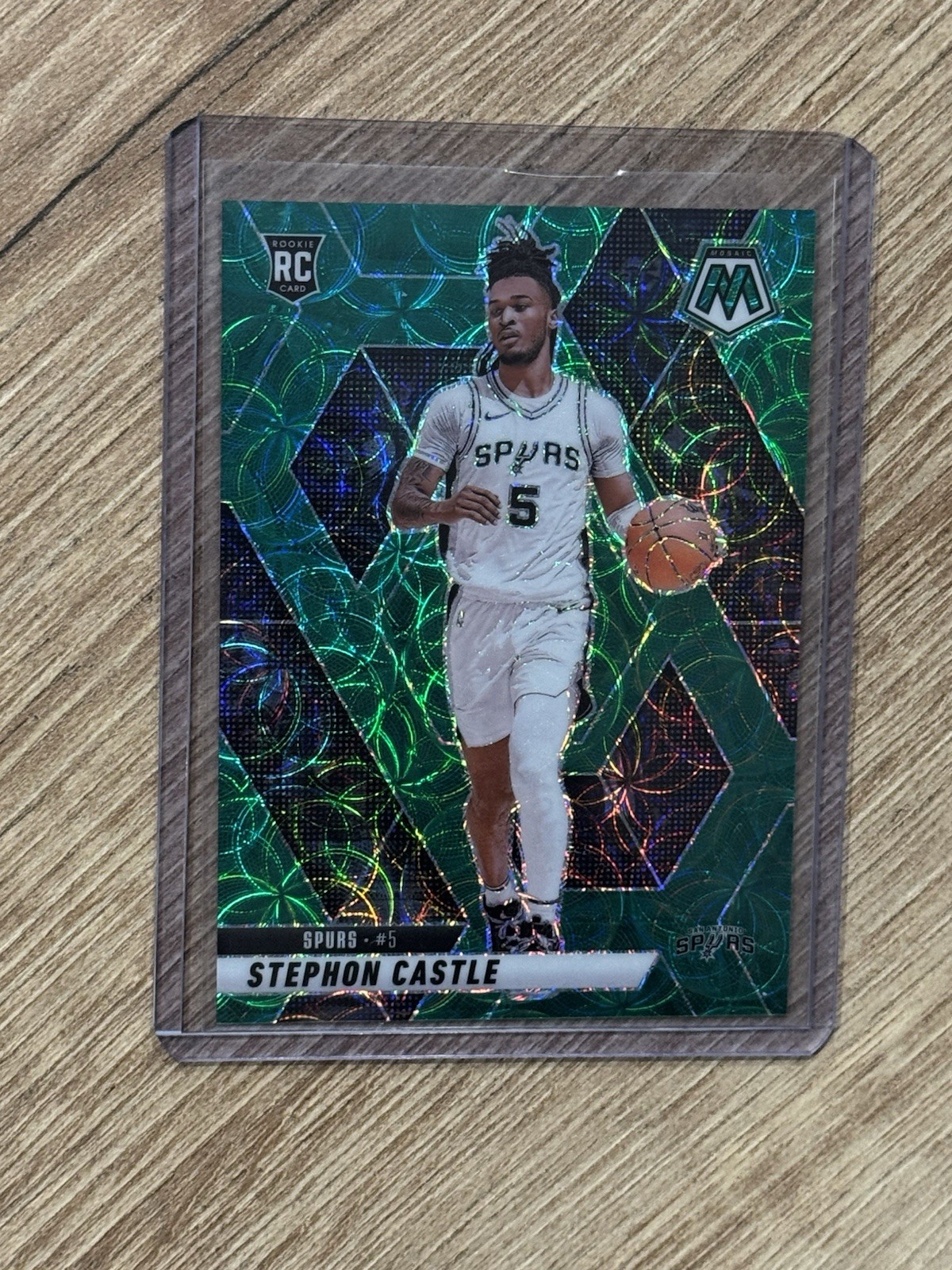 2024-25 Mosaic Stephon Castle Green International RC /15 San Antonio Spurs #236