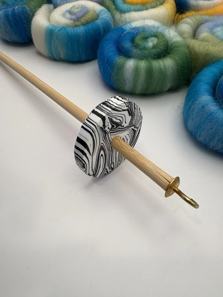 44g of Rolags + Drop Spindle Beginner Yarn Spinning Gift Kit Falkland Wool READ - Image 3 of 4