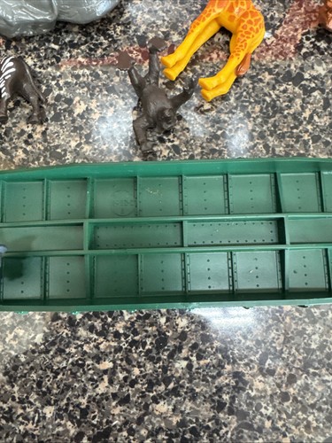Lionel 6-19476 O Gauge Lionelville Zoo Gondola C-8 LN in OB - Picture 8 of 10
