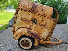 1960s-Era Tonka Farms Horse Trailer