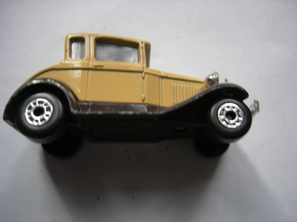 Modellauto Matchbox Superfast Model A Ford 1979  Macau  beige braun schwarz - Bild 3 von 4