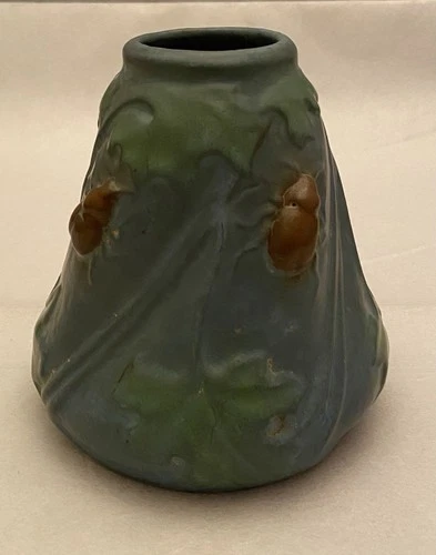 Weller Fru Russet Art Pottery 1905 5” W/Gold Scarabs Matte Green