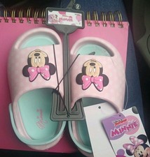 NWT Girls Disney Junior Minnie Sandals With Strap In Back Size 9 Missing An Eye