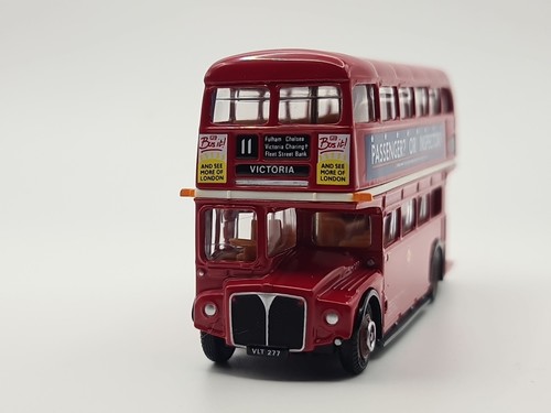 EFE AEC Routemaster Bus Route 11 - Victoria 1:76 Red London Transport 15623 MIB - Picture 17 of 24