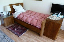 Komplettes Schlafzimmer Nußbaum hochwertige Schreinerarbeit