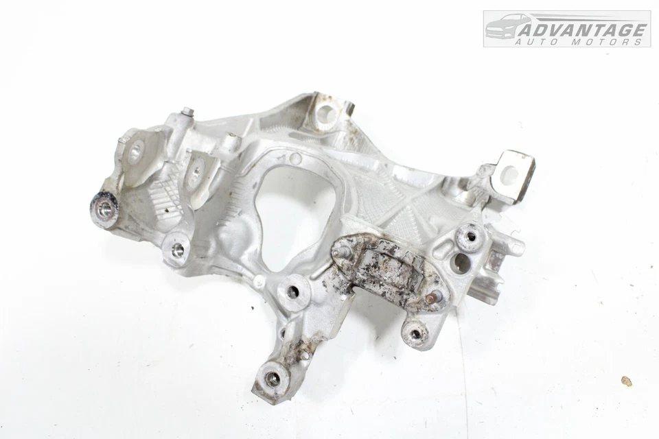 2017-2019 AUDI A4 2.0L FRONT RIGHT SIDE ENGINE CRADLE MOUNT SUPPORT BRACKET OEM - Image 3 of 4