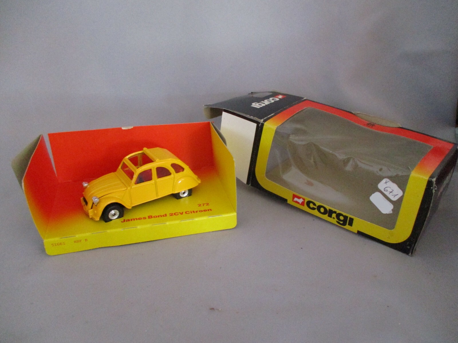Corgi 272, Bond 2CV - Free Price Guide & Review