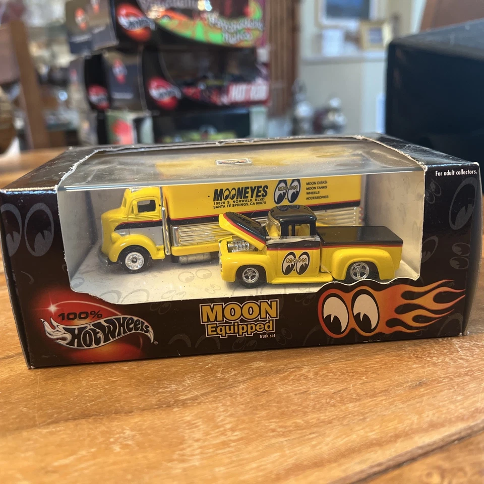 2000 Hot Wheels Moon Equipped Box Set Mooneyes - Image 3 of 4