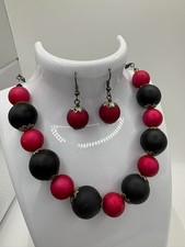 Pink and Black Necklace and Earring Set - Costume Jewellery