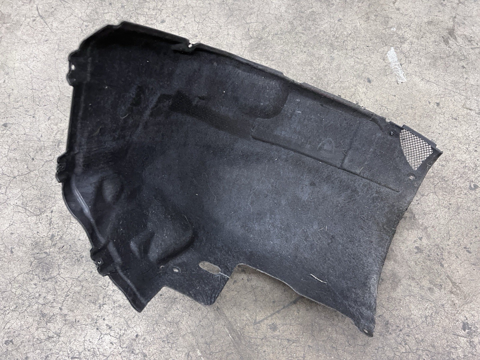 LAMBORGHINI AVENTADOR FRONT LEFT DRIVER BACK PORTION WHEEL LINER OEM 470821177B