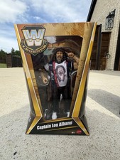 WWE Elite Managers Captain Lou Albano & Paul Bearer Chase Action Figures