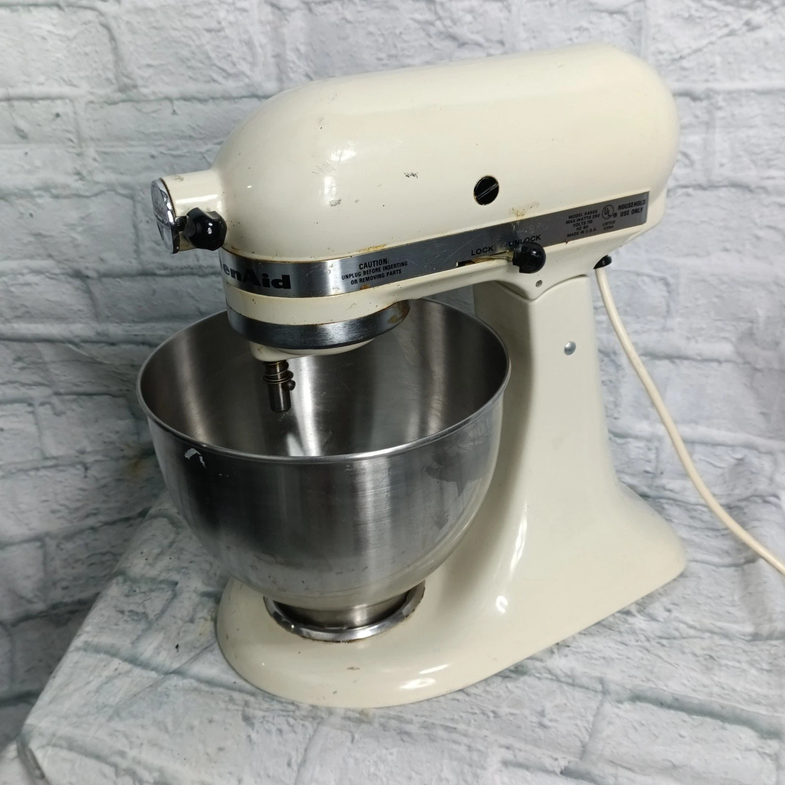 KitchenAid K45SS Stand Mixer Cream White 250W Tilt-Head Made in USA Tested
Opens in a new window or