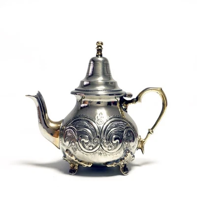 Théière marocaine vintage en laiton gravé, fait main, état d’origine - Photo 1/4