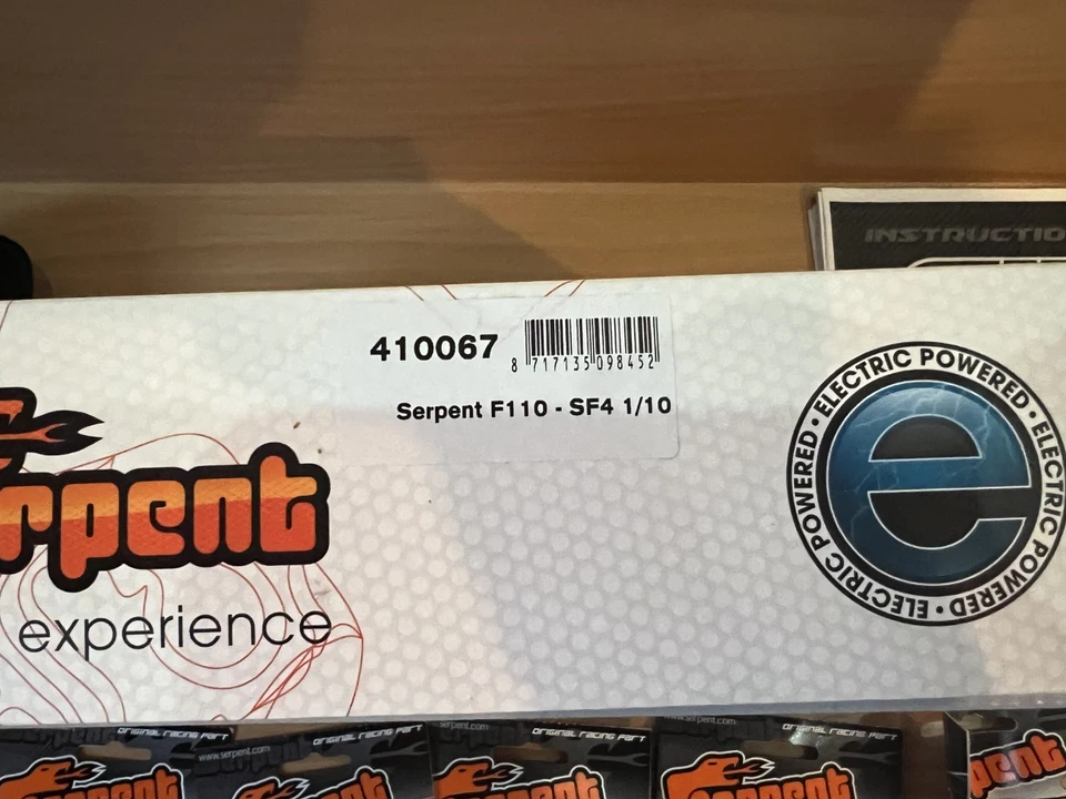 Serpent F110-SF4 1:10 Formula #410067 + Teile + Ersatz - Bild 4 von 4