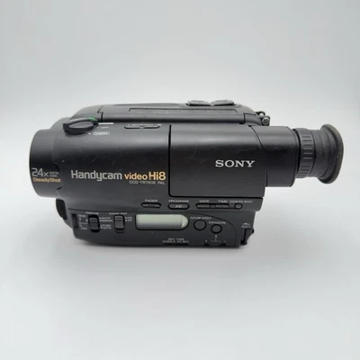 Sony Handycam CCD-TR780E Hi8 Camcorder - 8mm Video Camera Recorder - Ohne Kabel - Bild 1 von 4
