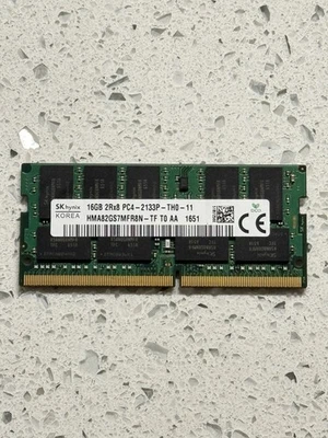 Hynix 16 GB DDR4 2133 MHz PC4-17000 ECC SODIMM NAS Memoria RAM (HMA82GS7MFR8N-TF) Foto 1 de 3