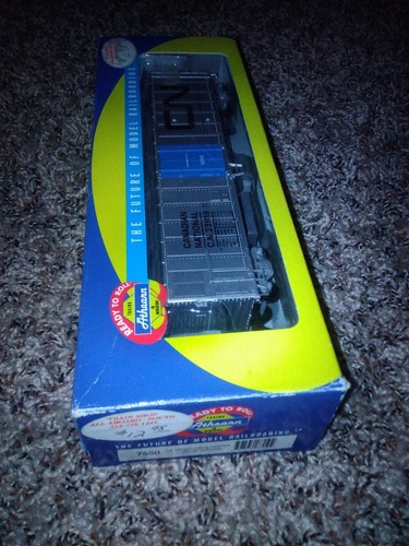 Athearn 7550 50' Smooth Side Reefer Canadian National #C.N. 231119 - Picture 3 of 3