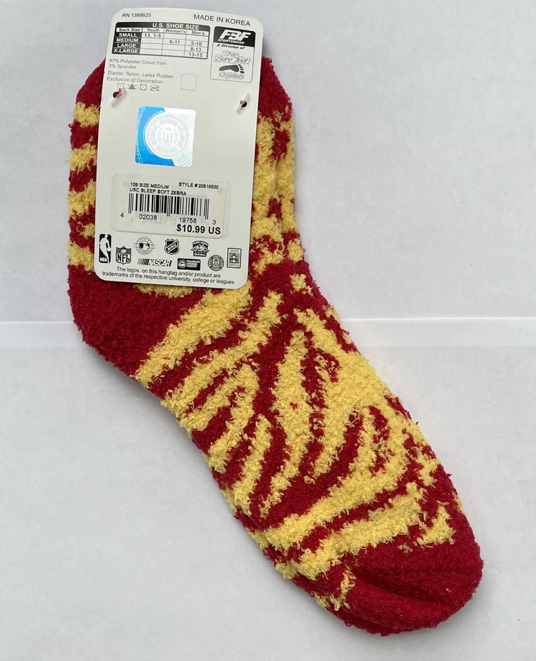 NCAA USC Trojans Fuzzy Socks Size Womens Medium 6-11 - Image 2 of 2