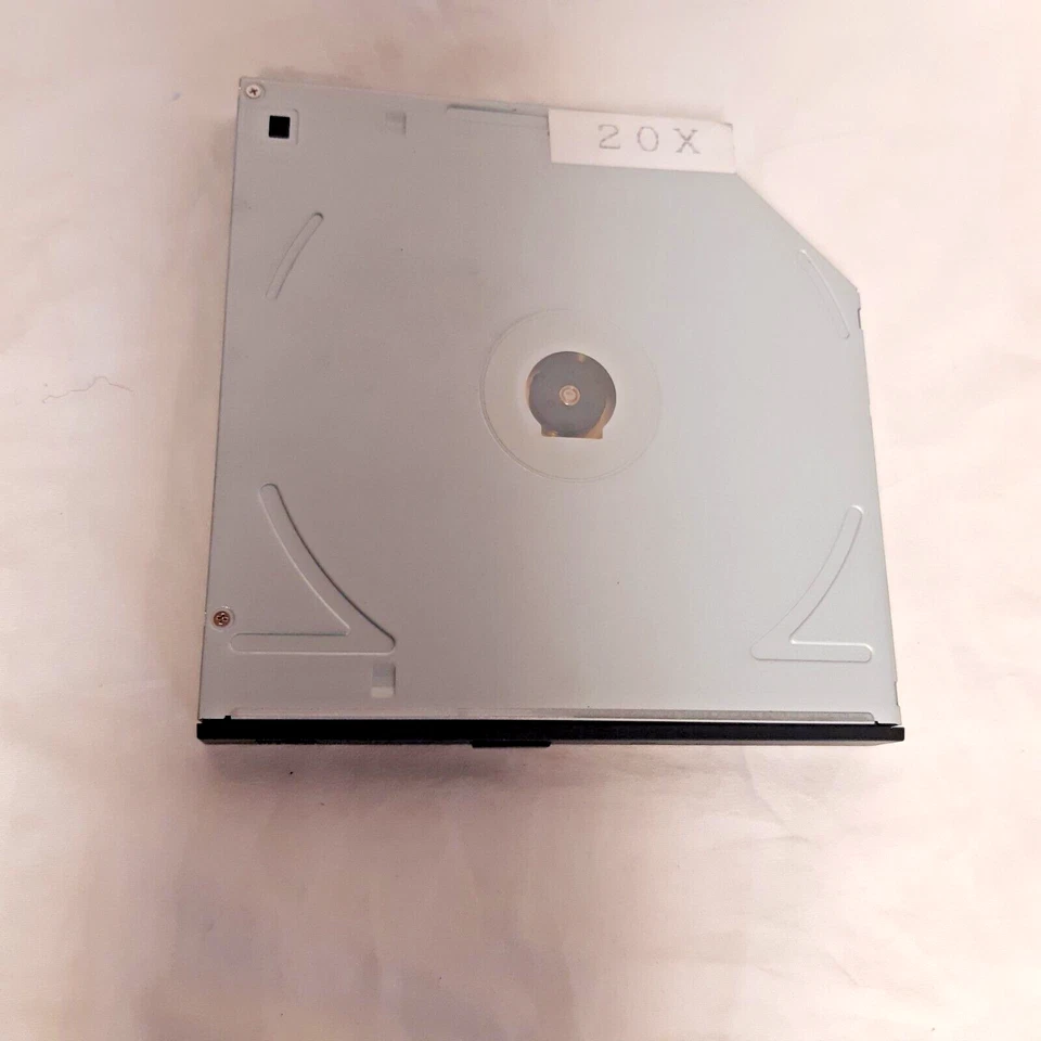 Teac SLIMLINE LAPTOP  CD-220E-902-U 20X  CD-Rom Drive NEW OLD STOCK - Image 2 of 4