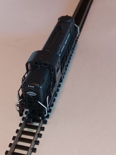 N-scale Atlas NYC RS-3 locomotive - Picture 4 of 8