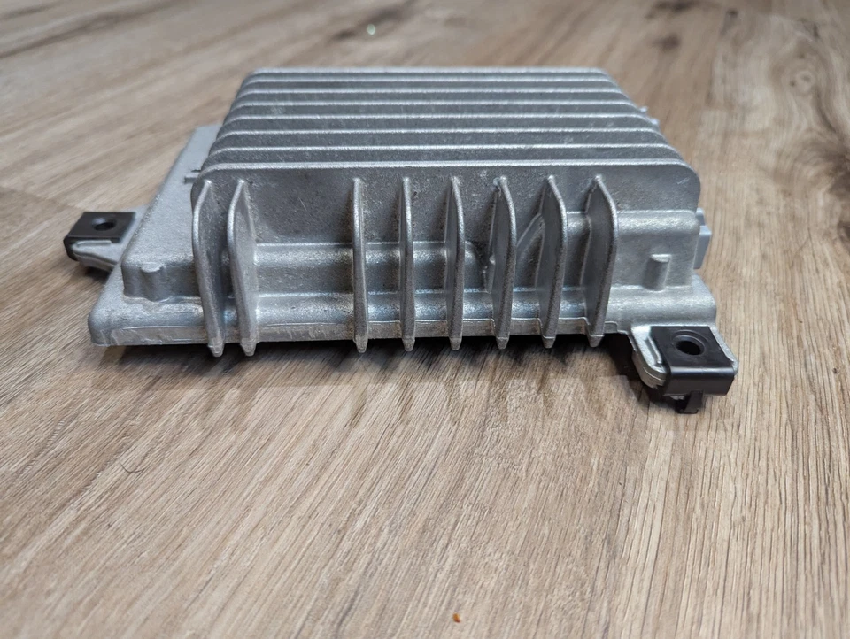 2010-2017 GMC Acadia Traverse Bose Audio Radio Stereo Amplifier Amp 25994309 OEM - Image 3 of 4