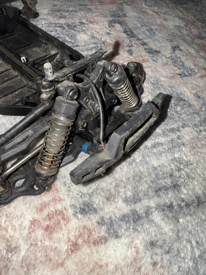 Rc Body Chassis - Image 4 of 4