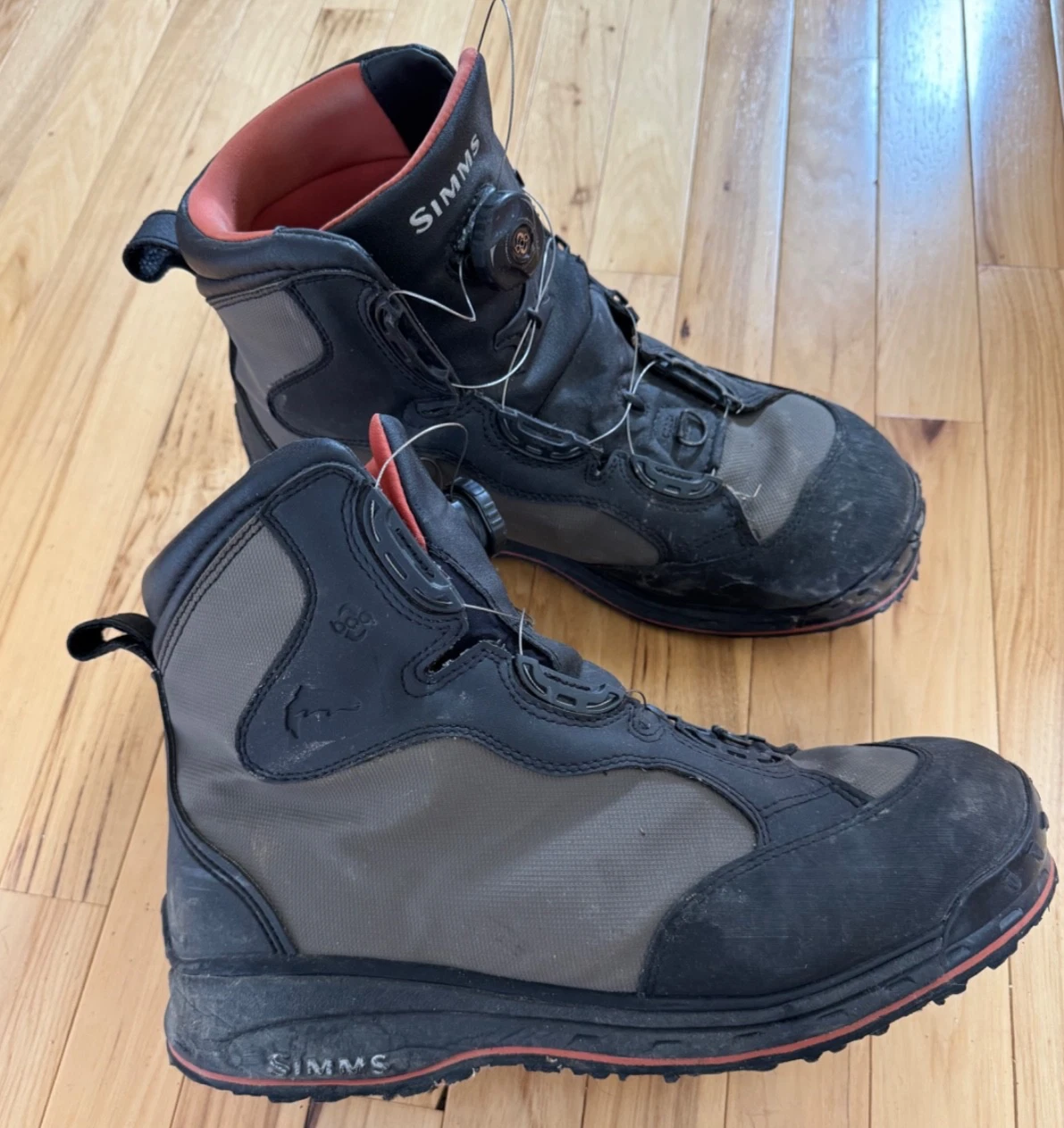 Simms Rivertek Boa Wading Boots Fishing Men Sz 14 Vibram Soles with studs.
Opens in a new window or 